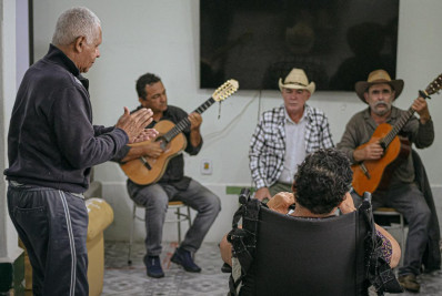 Prefeitura de Volta Redonda leva cultura aos asilos com novo projeto de atividades para idosos