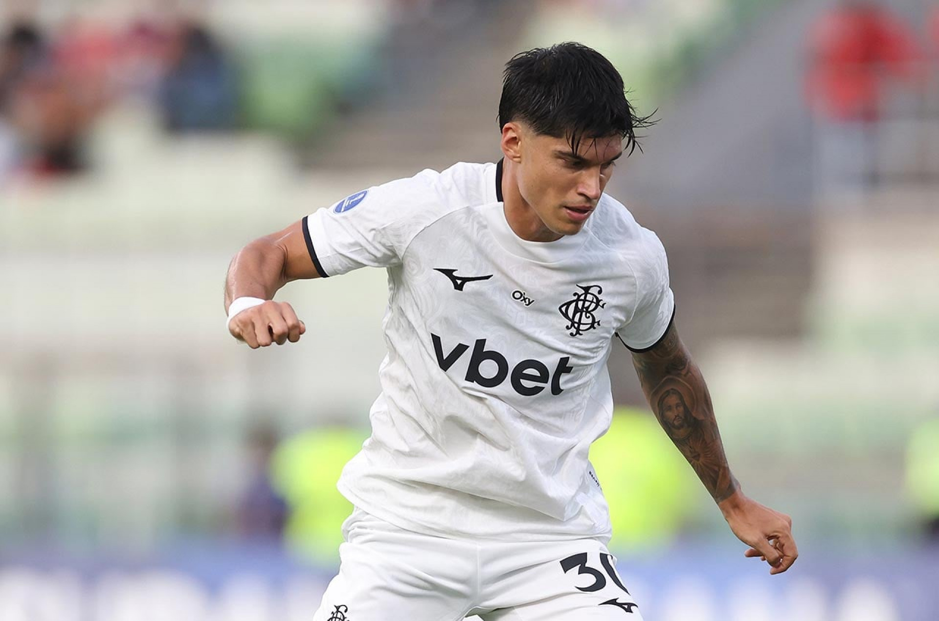 Estudiantes quer tirar Tucu do Botafogo a custo zero