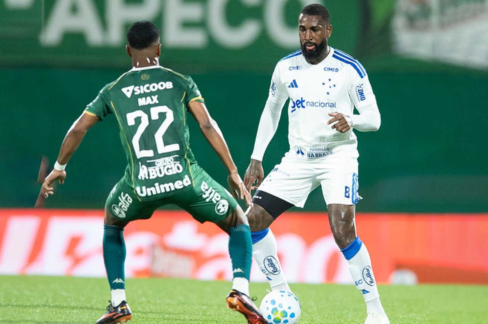Cruzeiro x Chapecoense: onde assistir, escala&ccedil;&otilde;es e arbitragem