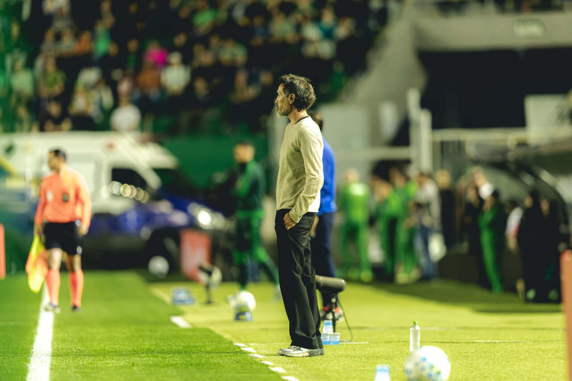 Dom&iacute;nguez explica trocas no Atl&eacute;tico e avisa: “Teremos que mudar”
