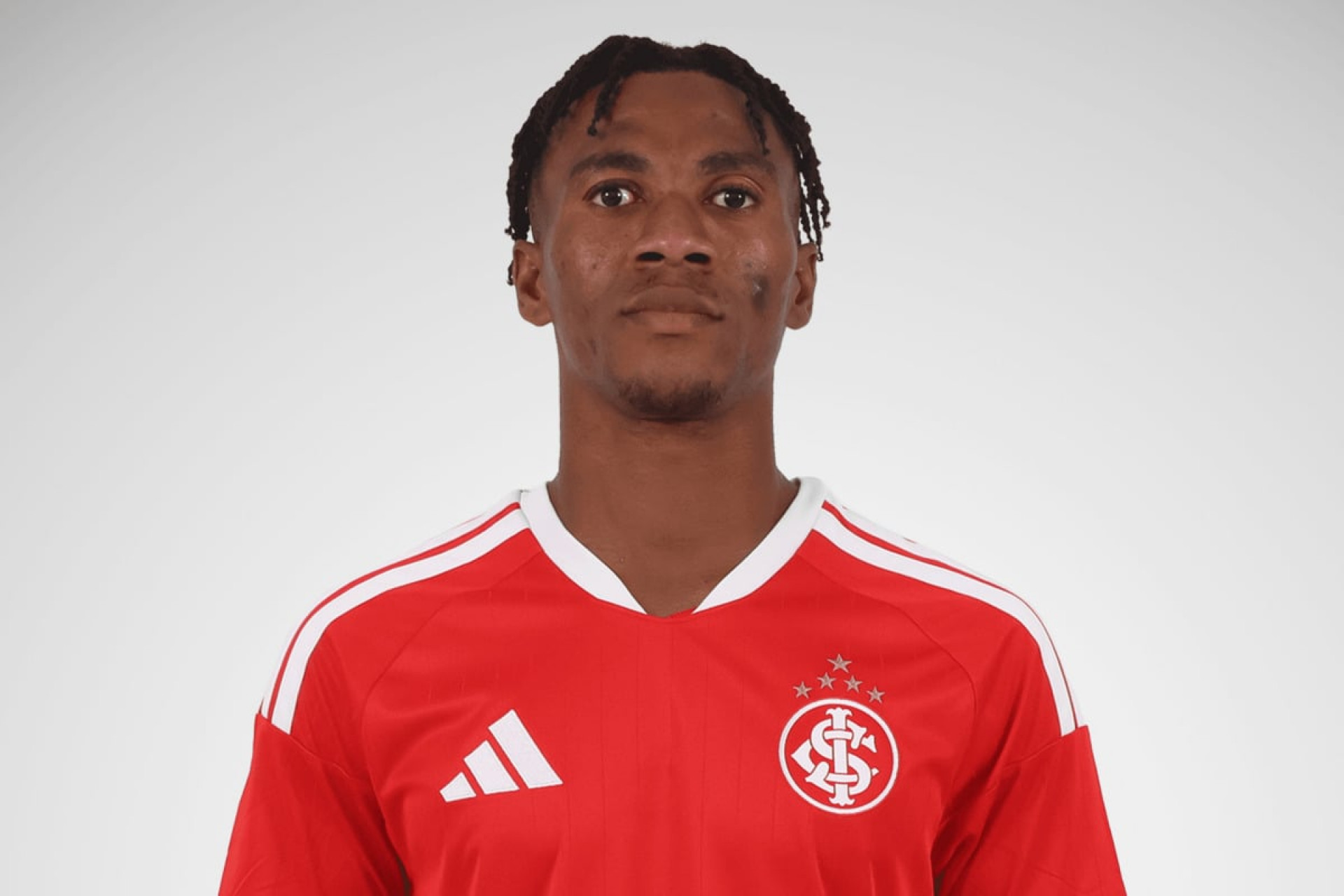 Internacional &eacute; cobrado na Fifa por d&iacute;vida na compra de Benjamin