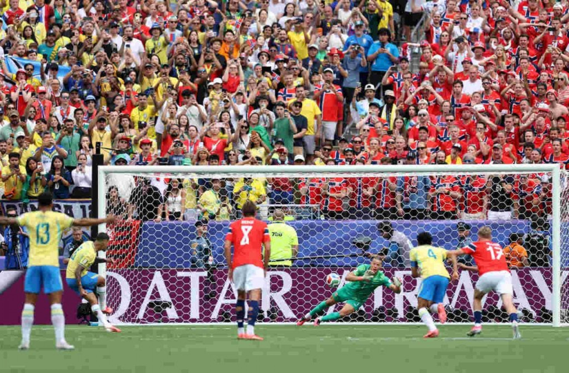 Algoz do Brasil na Copa &eacute; o novo refor&ccedil;o de clube alem&atilde;o