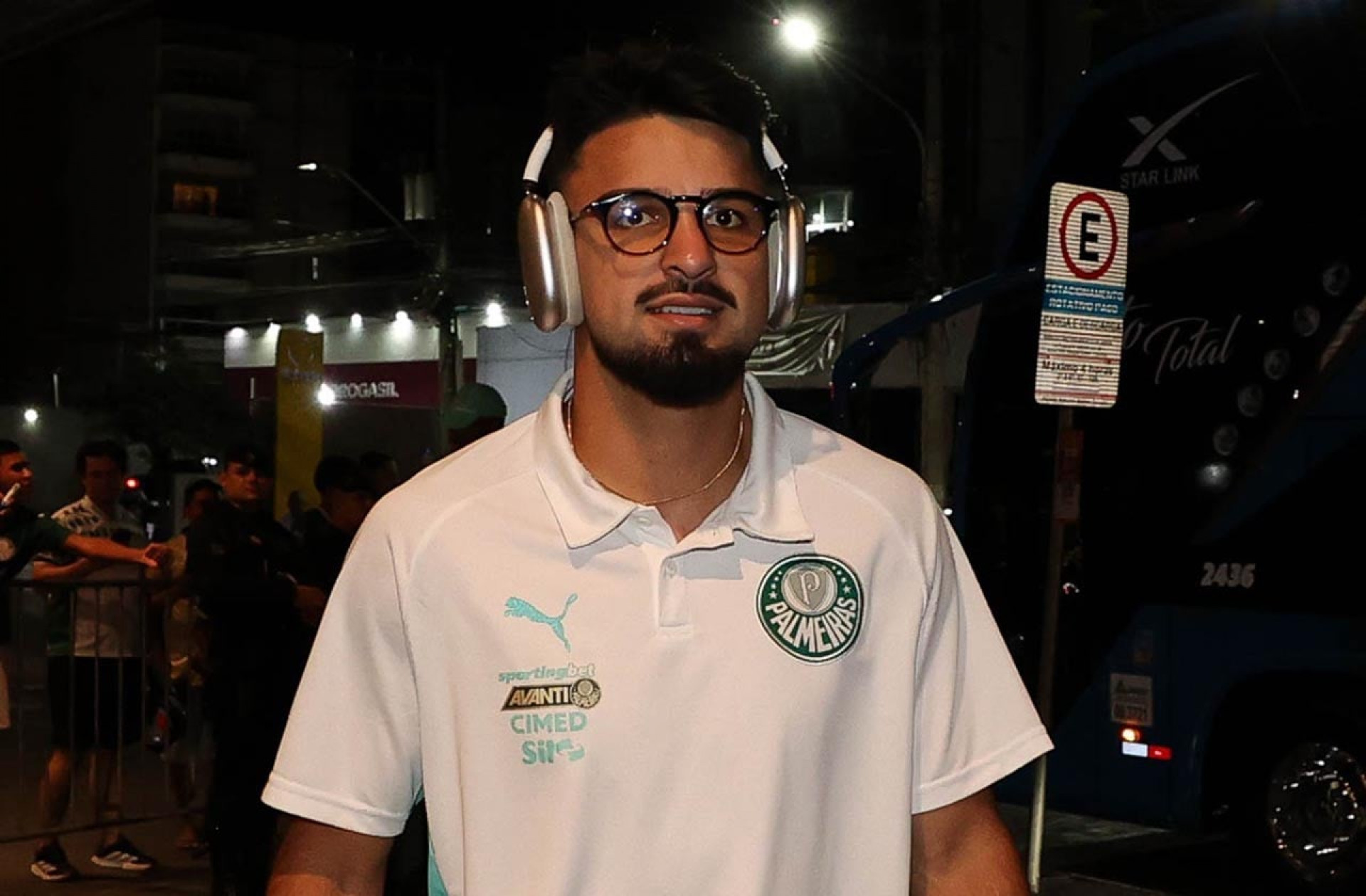 Palmeiras chega a Cuiab&aacute; para pegar o Fortaleza pela Copa do Brasil