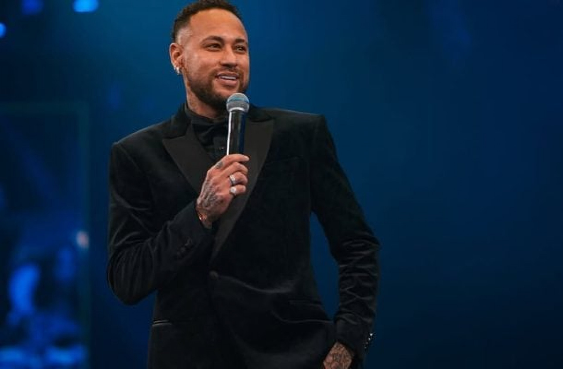 V&iacute;deo! Neymar rebate declara&ccedil;&atilde;o do pai sobre futuro na Sele&ccedil;&atilde;o Brasileira, e fala viraliza