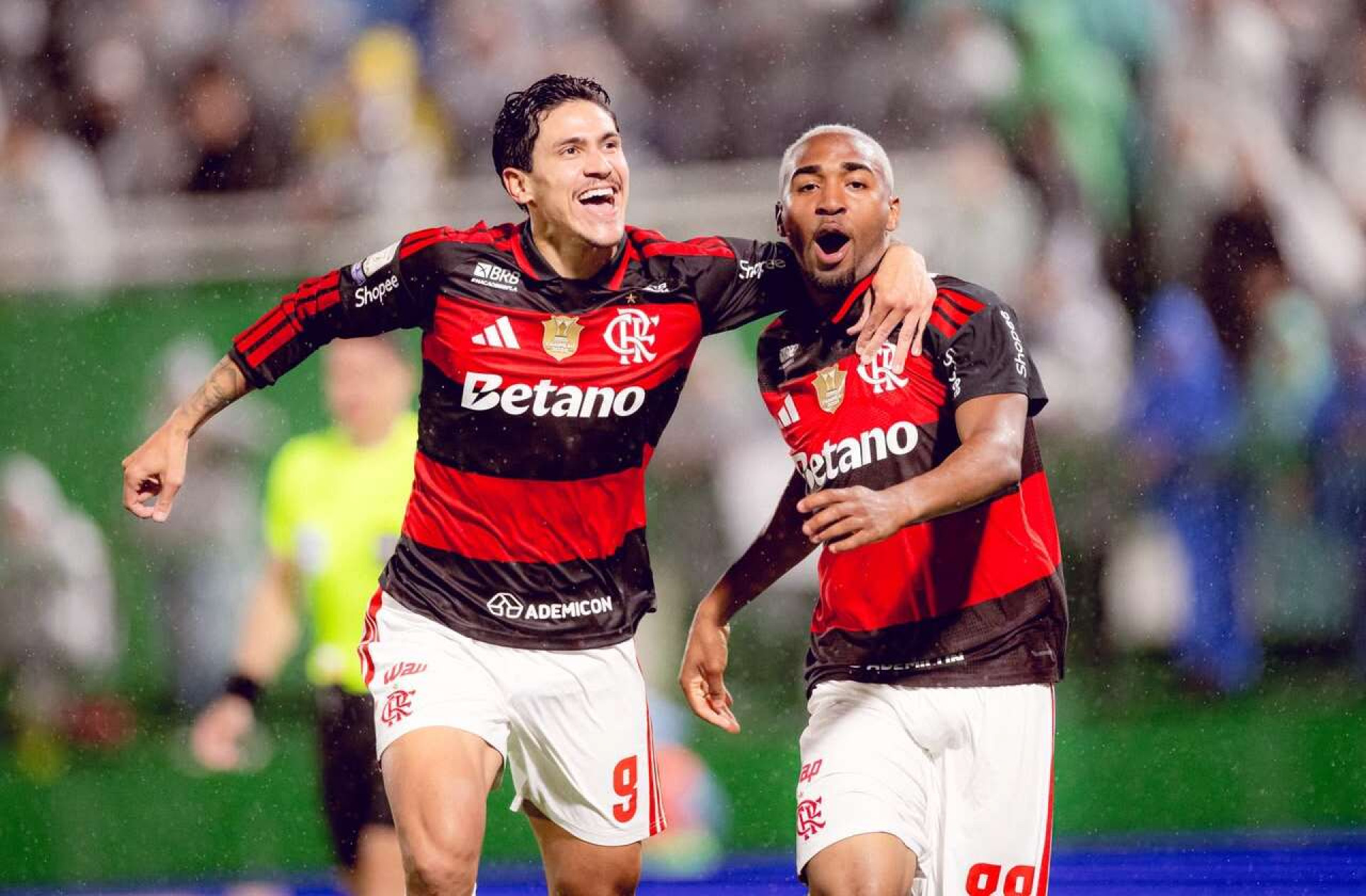 Flamengo negocia venda de Lorran para o Granada (ESP)