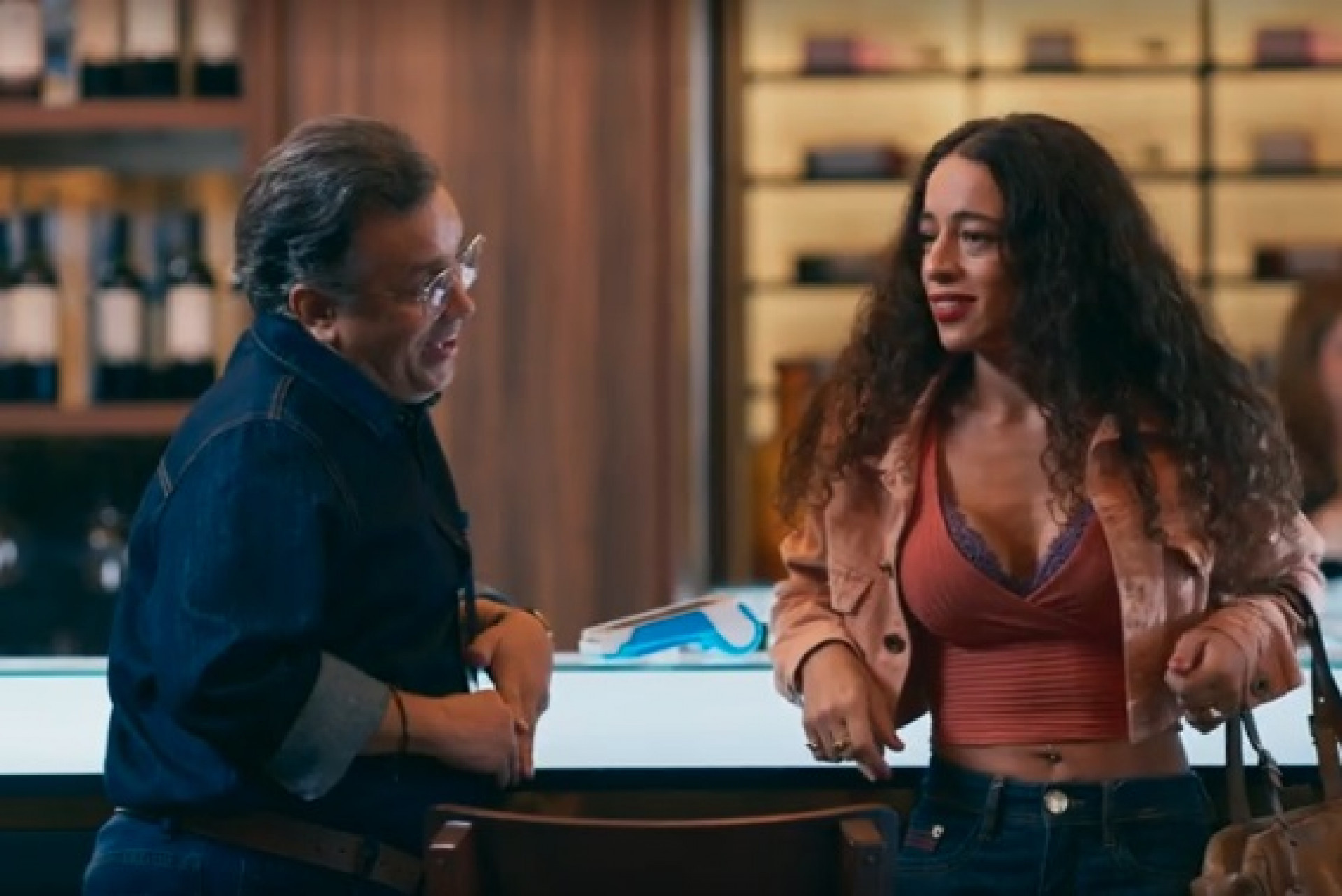 Nicolau (Rodrigo Fagundes) é irmão de Lyris (Pri Helena) em 'Quem Ama Cuida' - Reprodução de vídeo / TV Globo