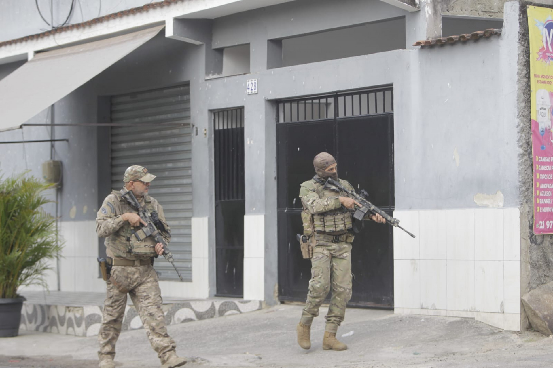 Policiais atuaram na região de Água Santa, na Zona Norte do Rio - Reginaldo Pimenta / Agência O Dia