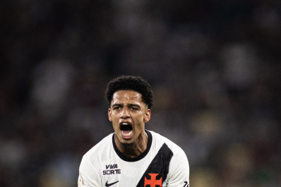 Vasco consulta especialistas e decisão sobre Brenner será nesta semana
