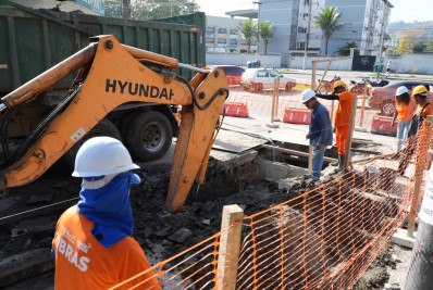 Obras de drenagem em Neves irão minimizar alagamentos no bairro