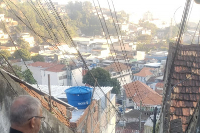 Operação busca prender 98 criminosos do Comando Vermelho
