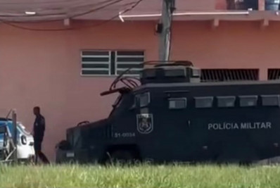 Caveirão ocupa Sítio Quissamã após ataque a tiros e reforça segurança no bairro