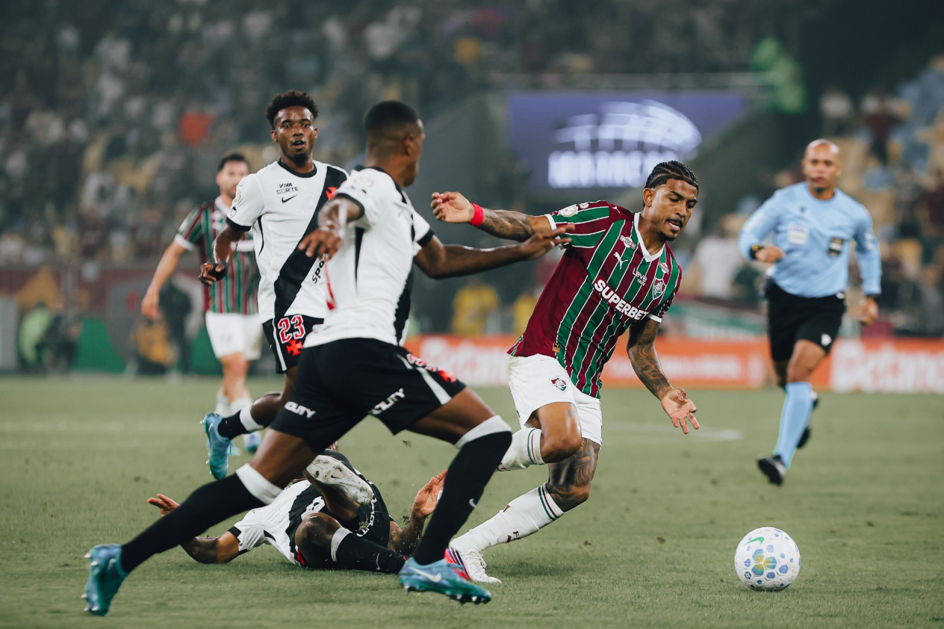 Lance de ataque do Fluminense no clássico contra o Vasco - Lucas Merçon / Fluminense