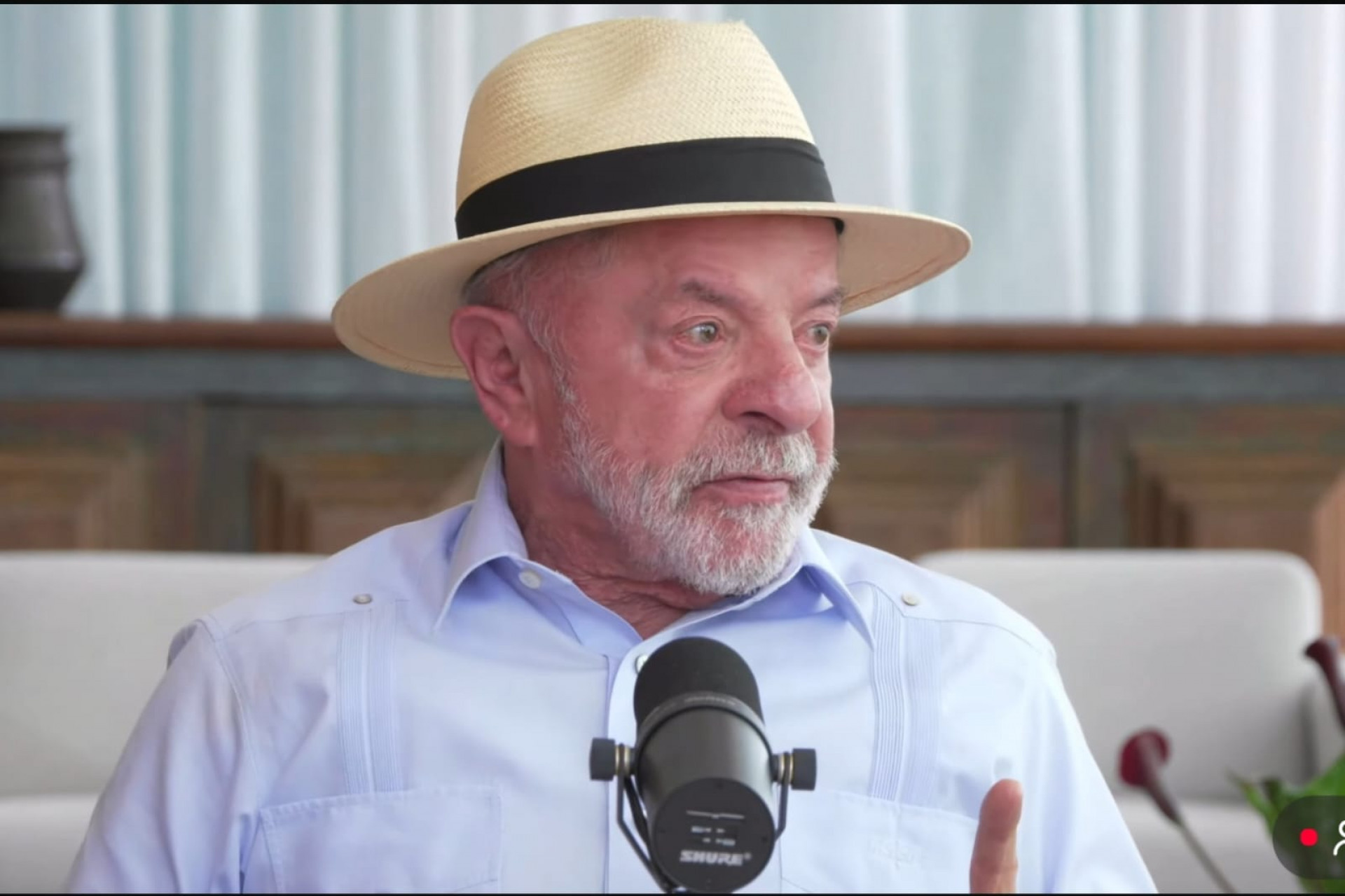Lula evita debates e privilegia canais digitais politicamente alinhados