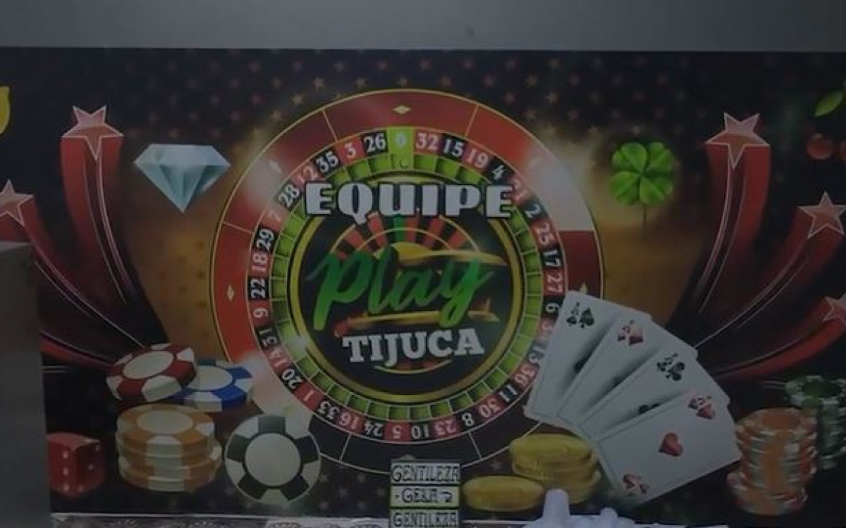 Máquinas caça-níqueis foram apreendidas em bingo na Tijuca - Divulgação/MPRJ