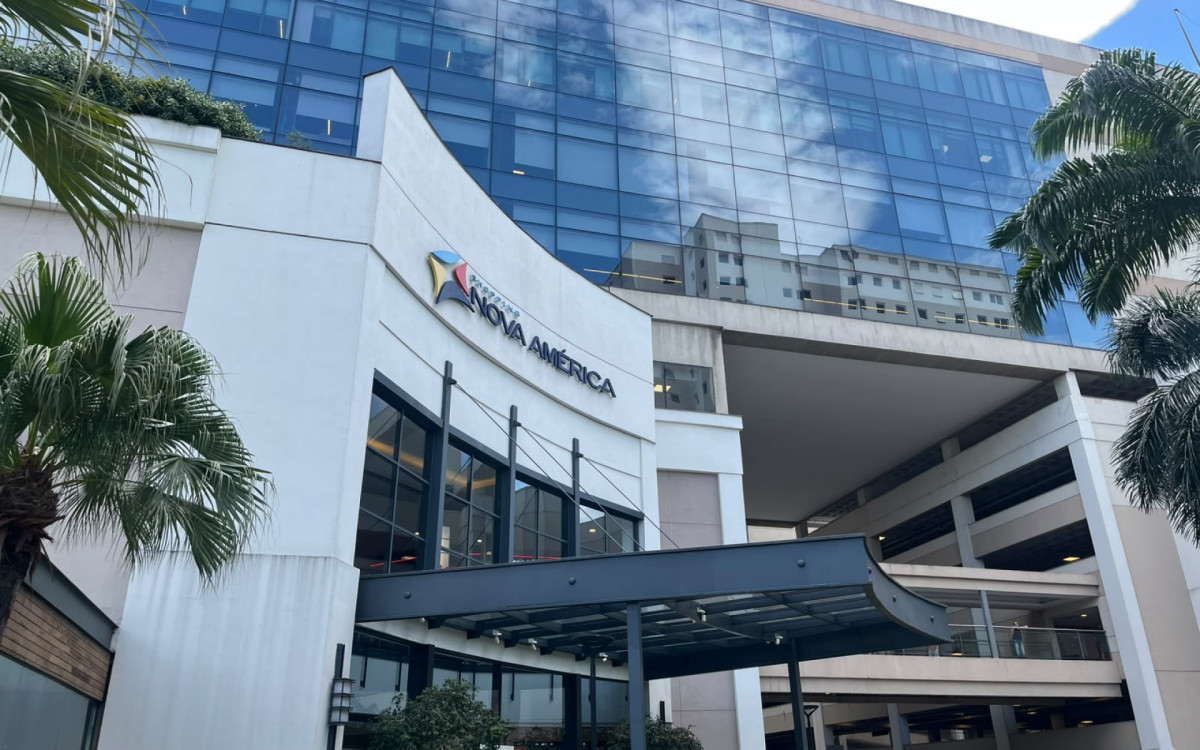 Falta de energia provoca transtornos no Shopping Nova América