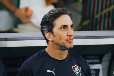 Zubeldía analisa derrota do Fluminense: 'Não corremos bem'