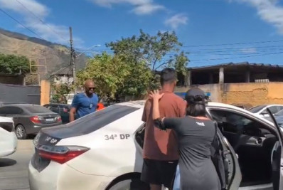 Dupla é detida por comércio ilegal de animais silvestres em Bangu