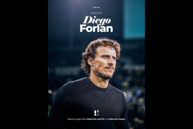 Uruguai anuncia Diego Forlán como técnico após saída de Bielsa