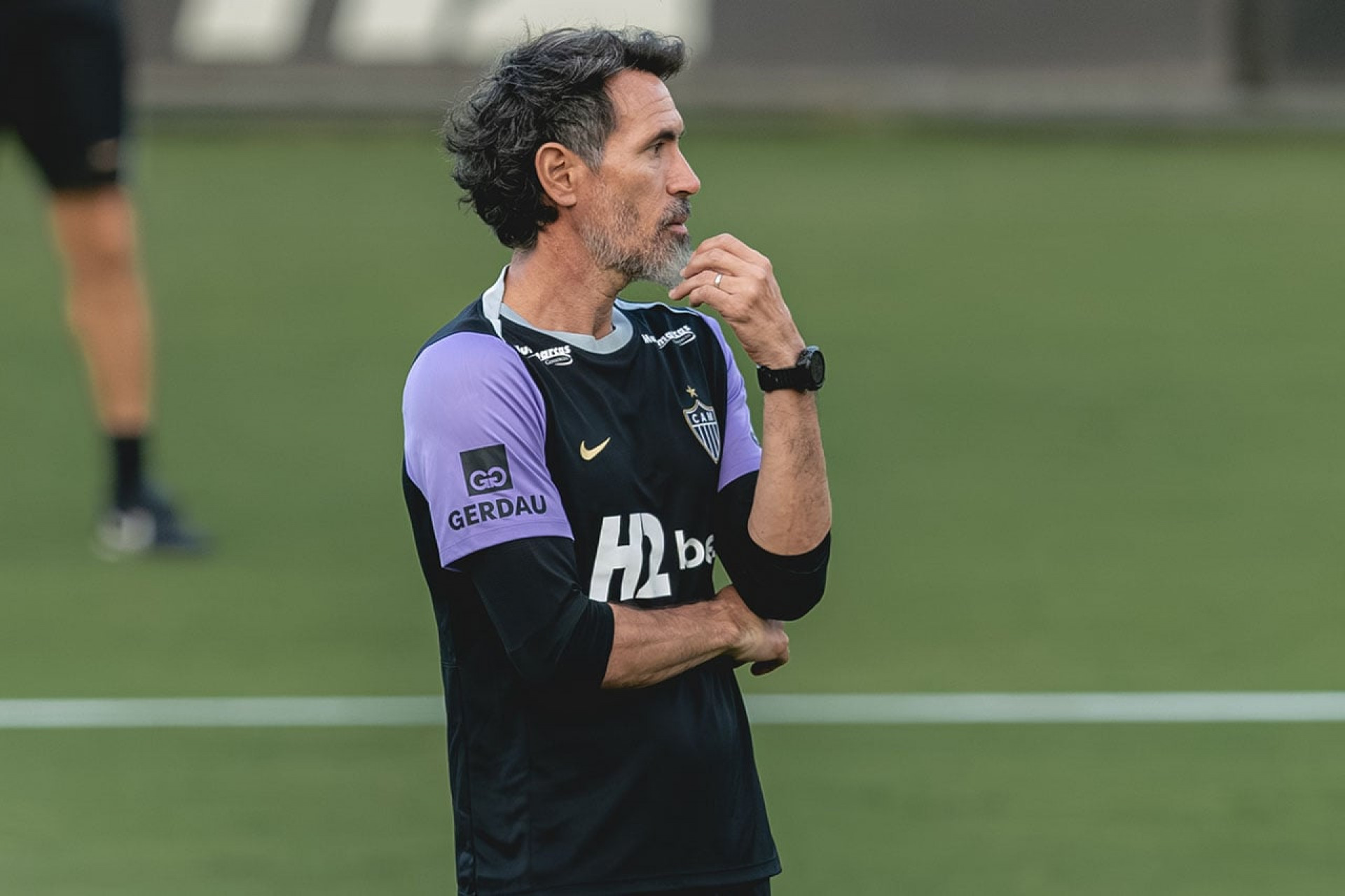 Paulo Bracks explica reavalia&ccedil;&atilde;o de elenco e cen&aacute;rio no Atl&eacute;tico