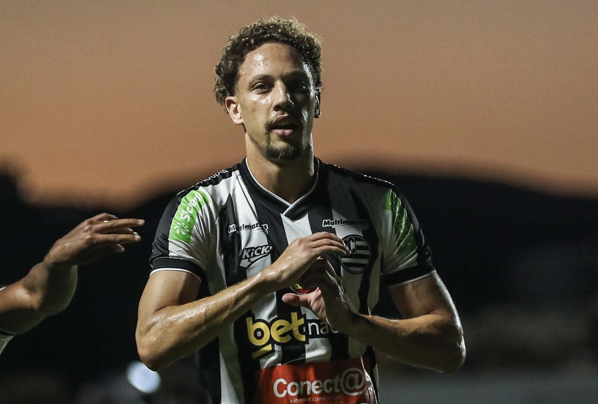 Cruzeiro negocia Ian Luccas, e meia vai atuar no futebol portugu&ecirc;s