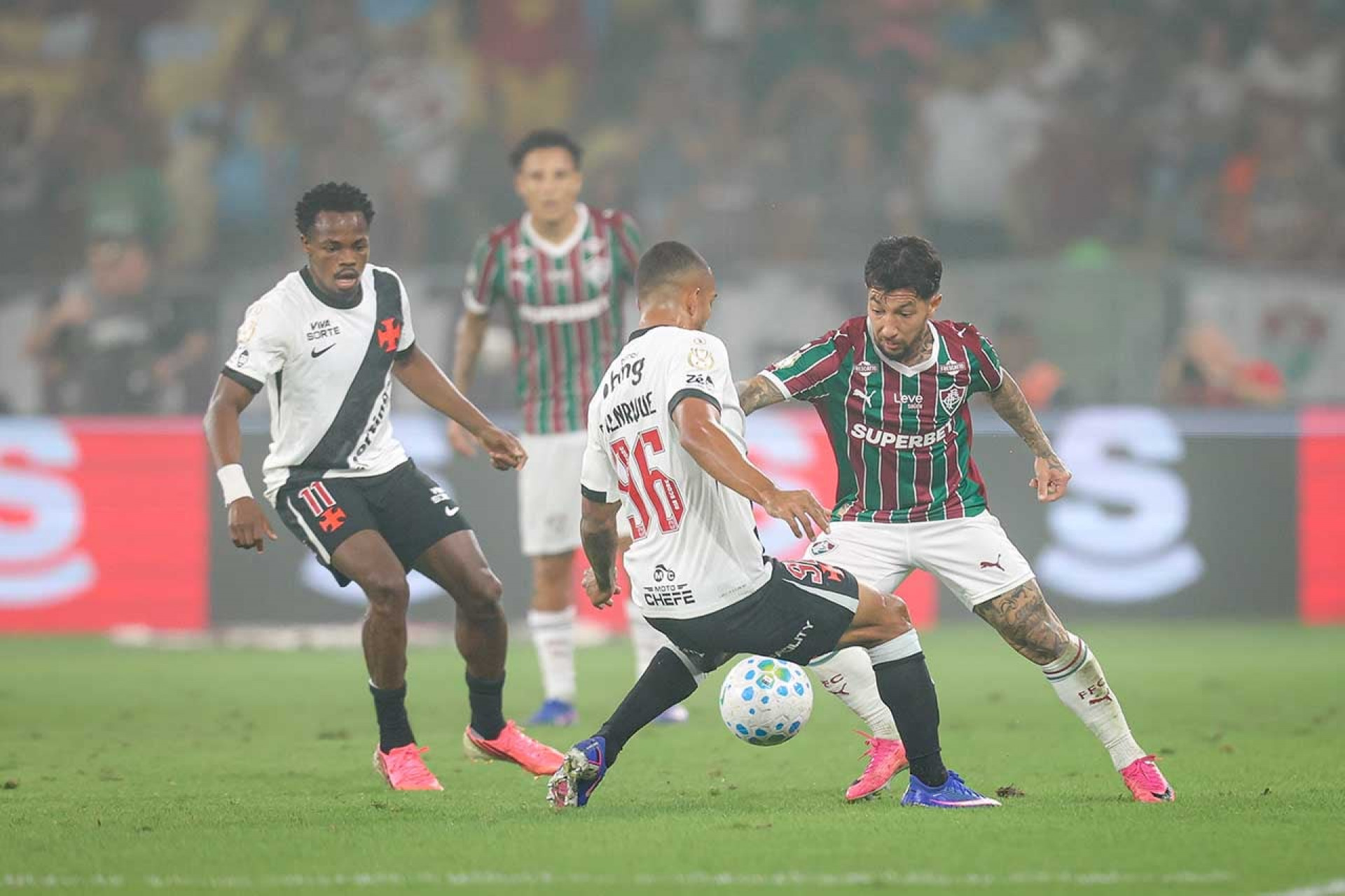 Igor Rabello diz que mau 1&ordm; tempo fez o Flu dar adeus &agrave; Copa do BR
