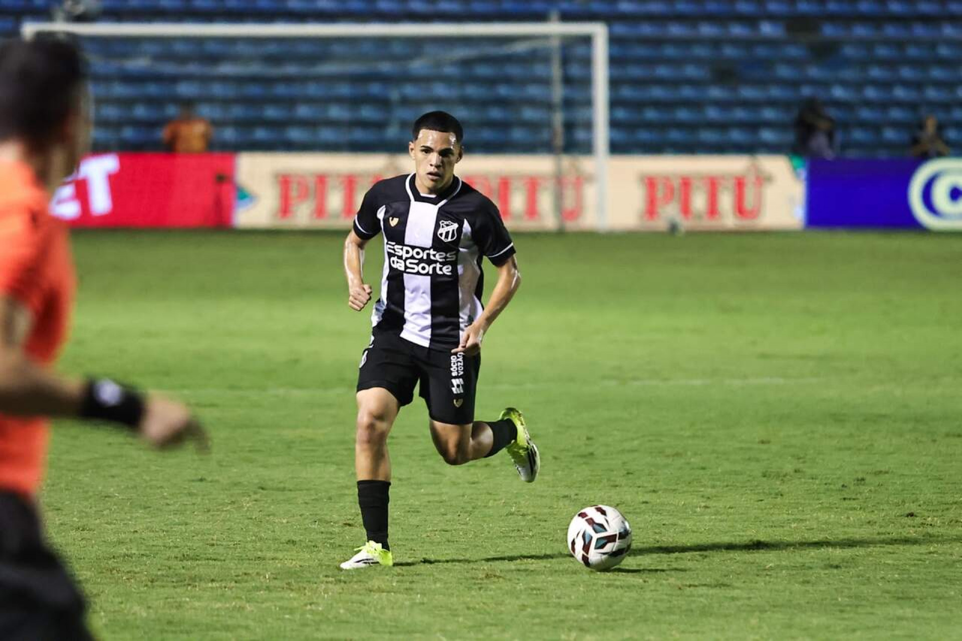 Cear&aacute; x Ponte Preta: onde assistir, escala&ccedil;&otilde;es e arbitragem