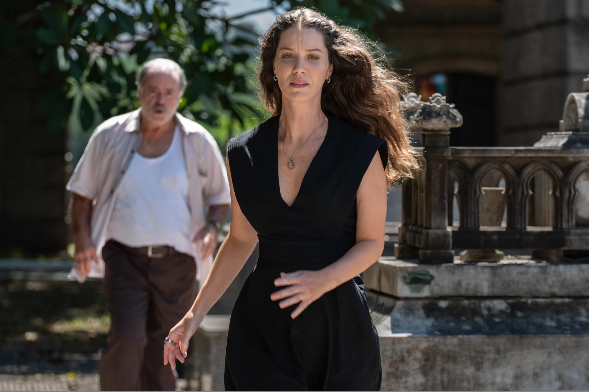 Otoniel (Tony Ramos) e Francesca (Nathalia Dill) em cena de 'Quem Ama Cuida' - Estevam Avellar / TV Globo