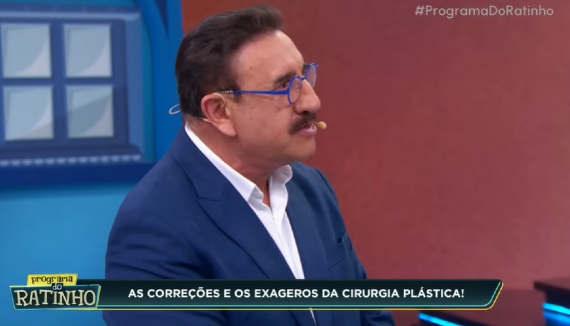 Ratinho afirmou que sertanejo estava com 'cara de viado' - Reprodução de vídeo