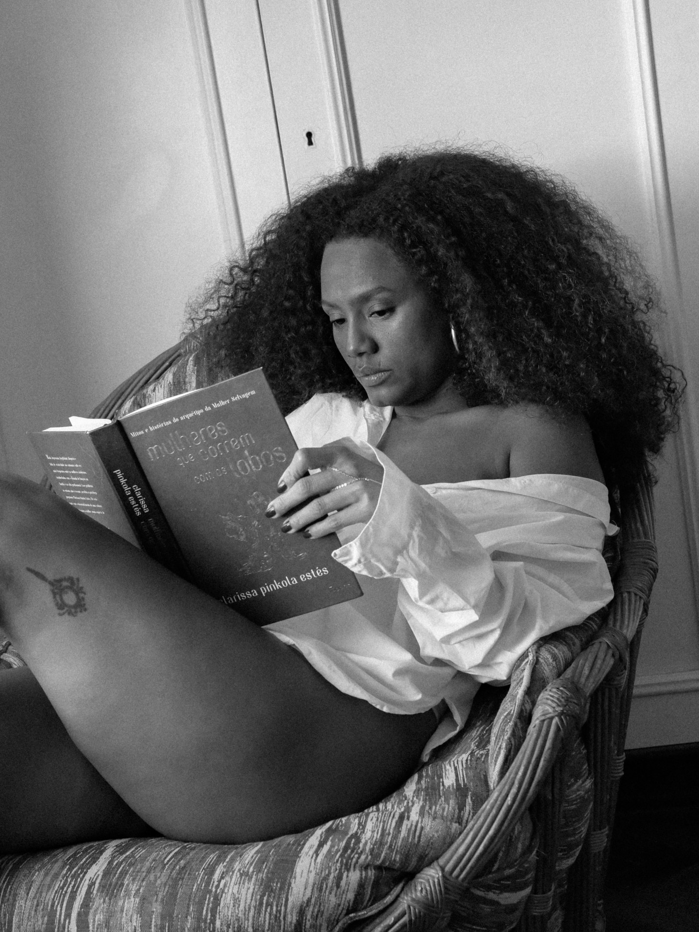 Jéssica Ellen surgiu com o livro 'Mulheres Que Correm Com Os Lobos' - Reprodução/Instagram 
