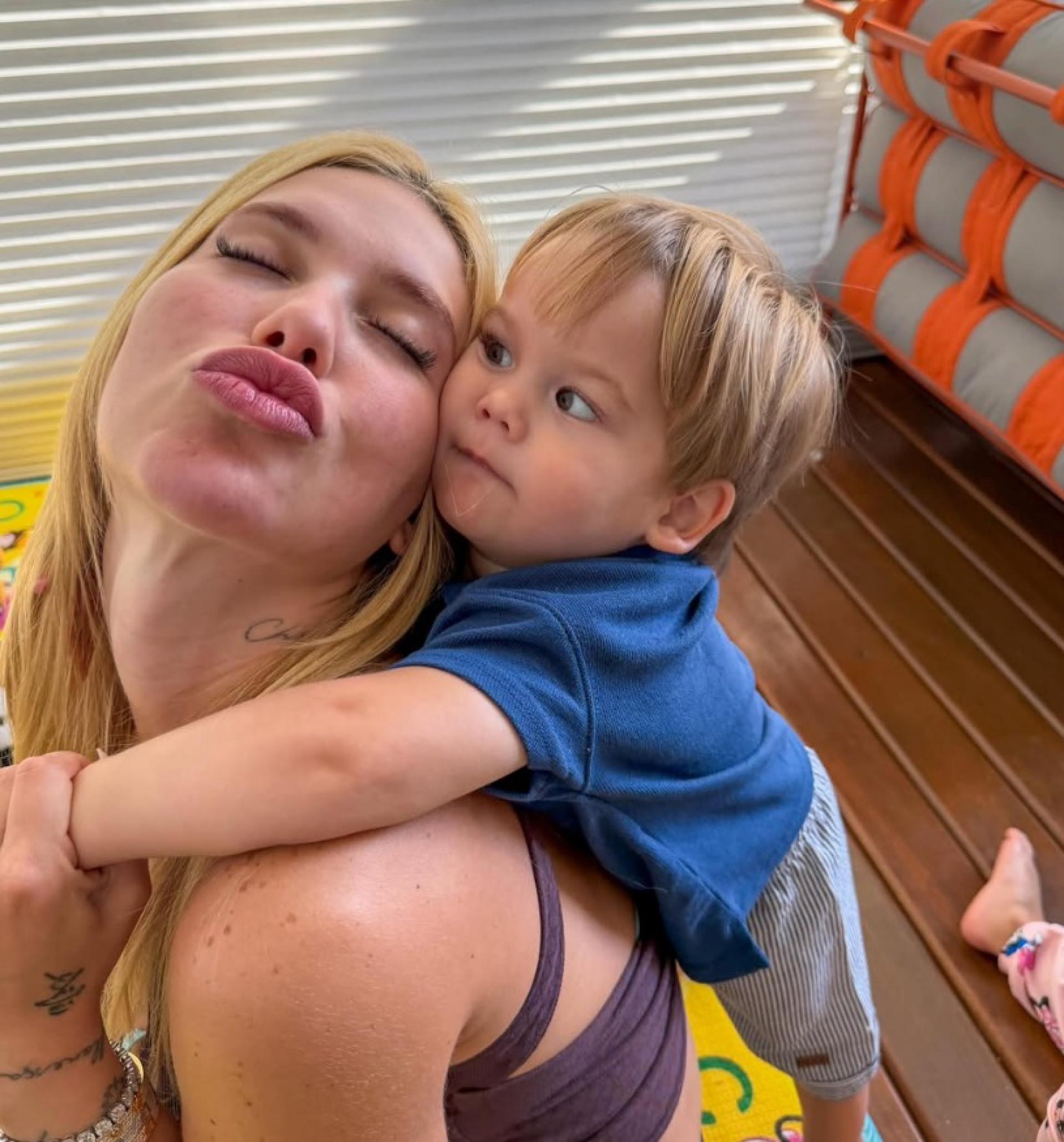 Virginia Fonseca celebrou alta de Maria Flor e Maria Alice com cliques em família - Reprodução / Instagram