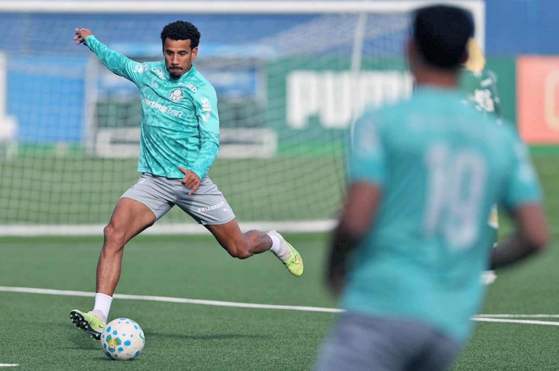Evangelista celebra sequ&ecirc;ncia no Palmeiras e agradece confian&ccedil;a de Abel