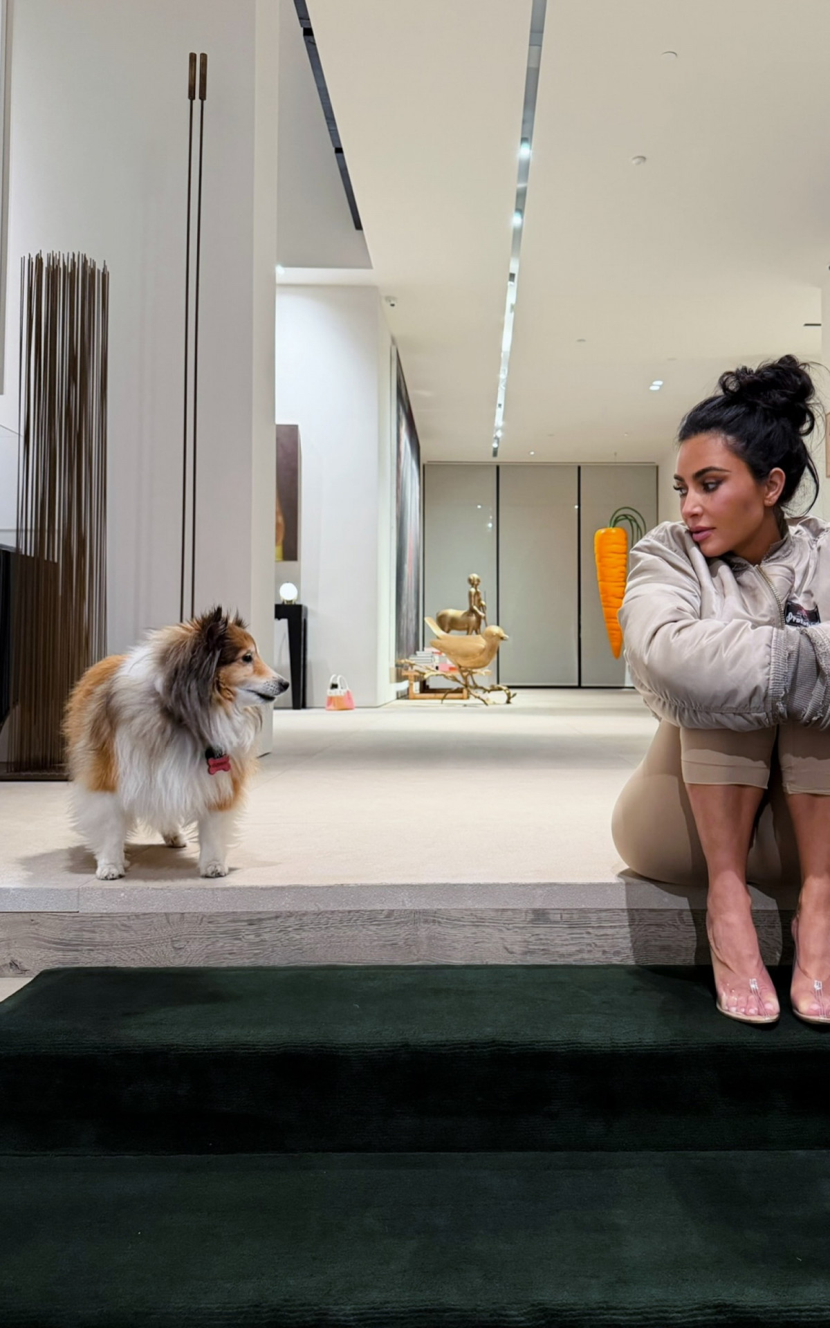 Lewis Hamilton abre álbum de fotos com Kim Kardashian