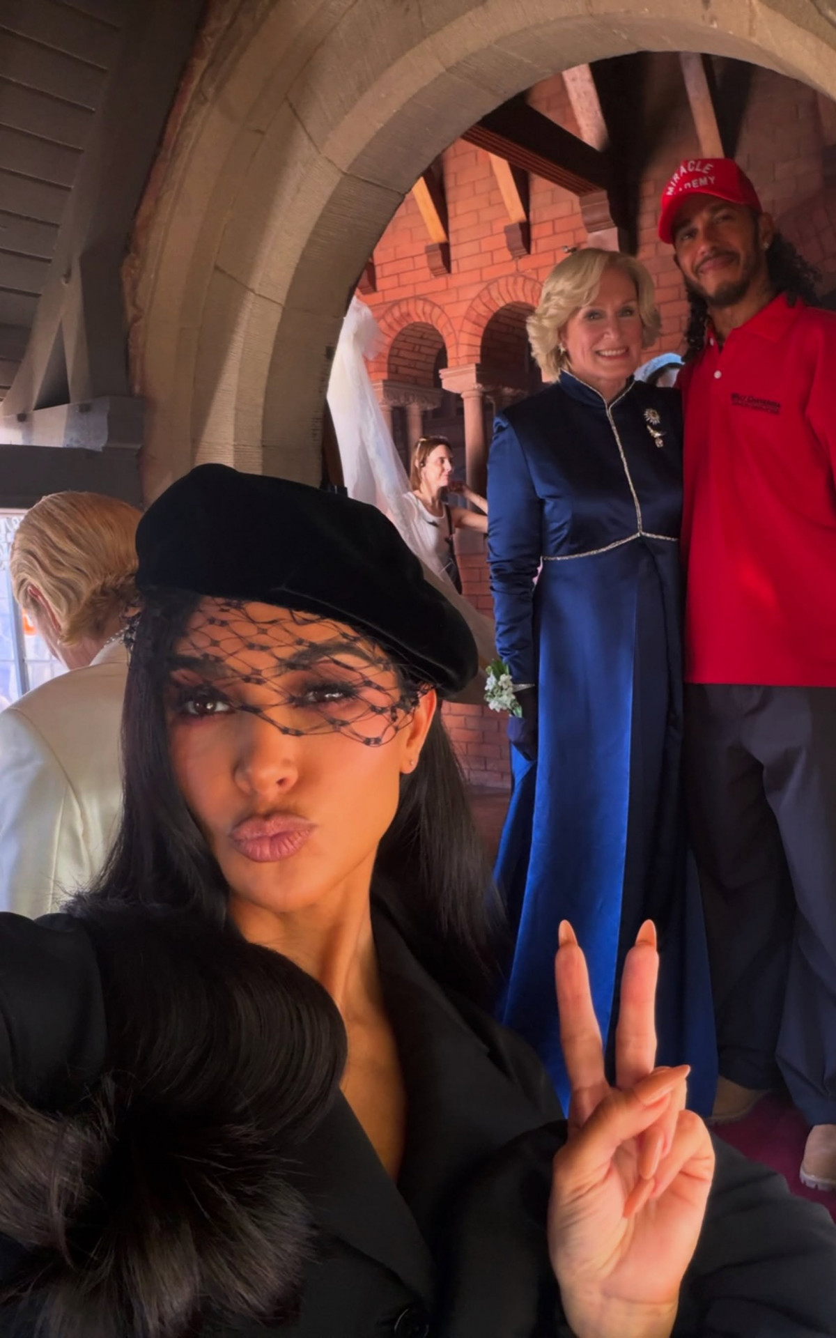 Lewis Hamilton abre álbum de fotos com Kim Kardashian