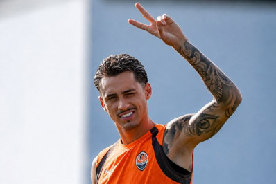 Na Europa, ex-Vasco admite desejo de voltar: 'Muita saudade'