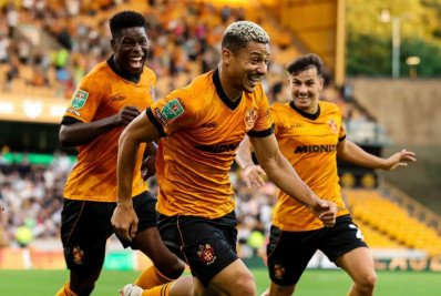 André marca em vitória do Wolverhampton na Copa da Liga Inglesa