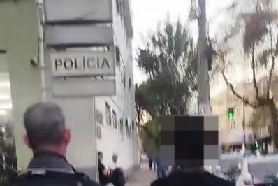 Guarda Municipal flagra transporte irregular de passageiro e apreende motocicleta em Volta Redonda