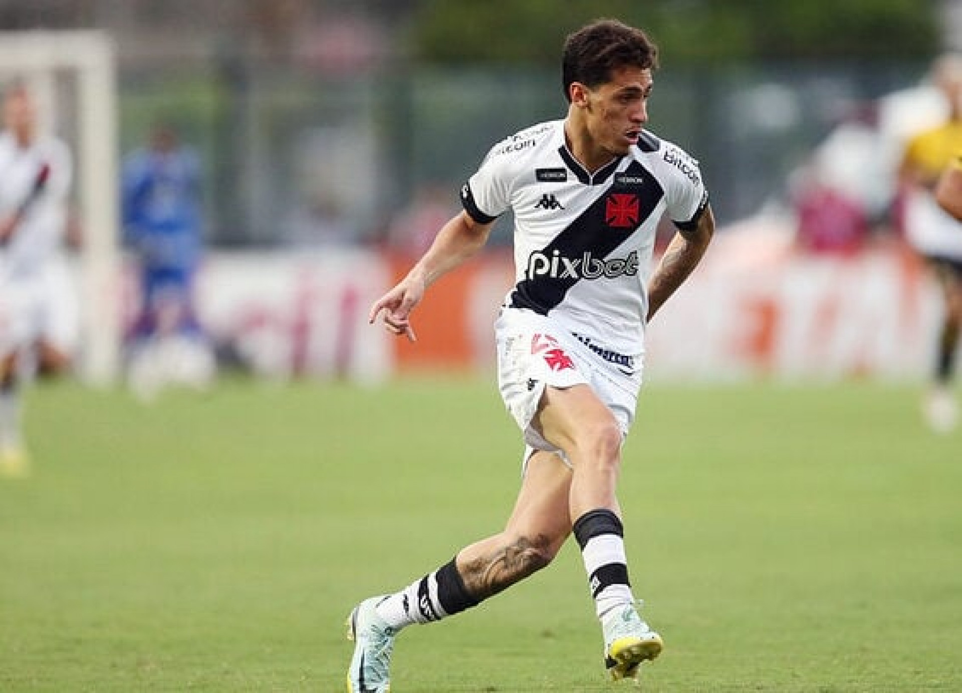 Marlon Gomes revela bastidores da ida ao Shakhtar e “saudade do Vasco”
