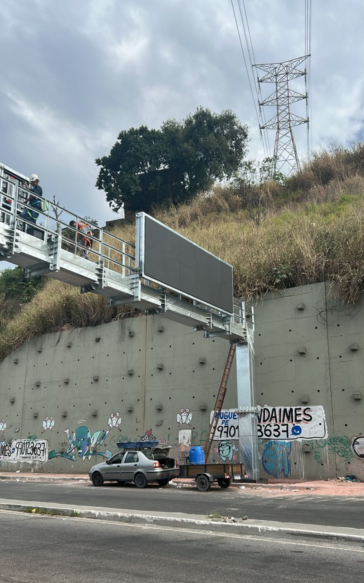 Muralha Digital &eacute; instalada no limite de Caxias com Belford Roxo - Divulga&ccedil;&atilde;o/Assessoria de imprensa