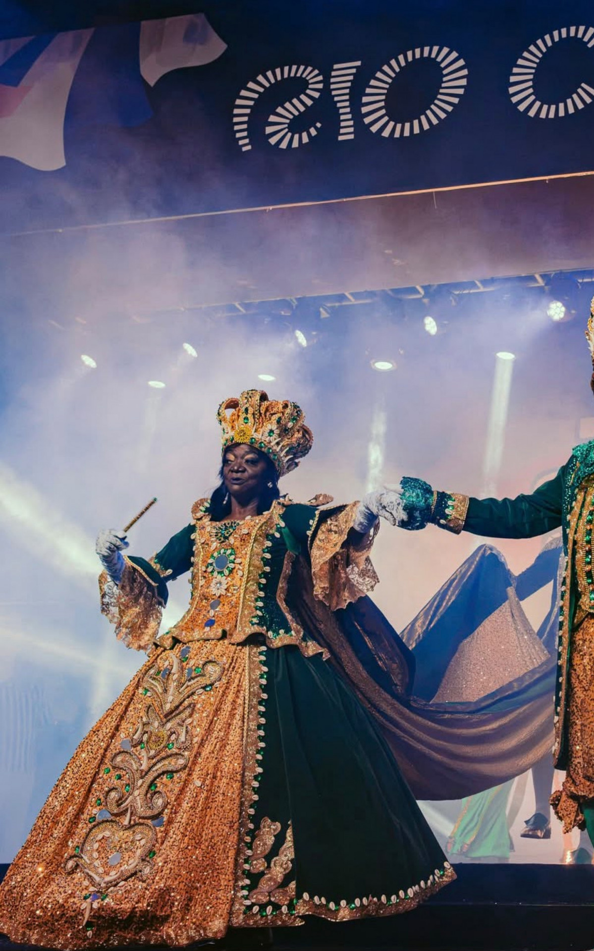 Baluartes Santinha e Edson na apresentação da Imperatriz