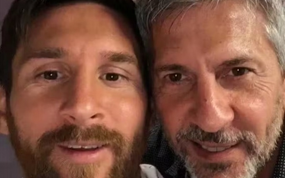 Lionel ao lado do pai, Jorge Messi