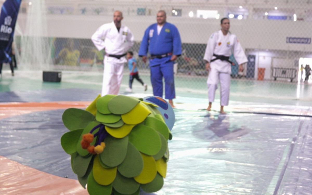 Prefeitura do Rio celebra os dez anos dos Jogos Olímpicos e Paralímpicos 2016
 - Carlos Elias Junior/Agência O DIA