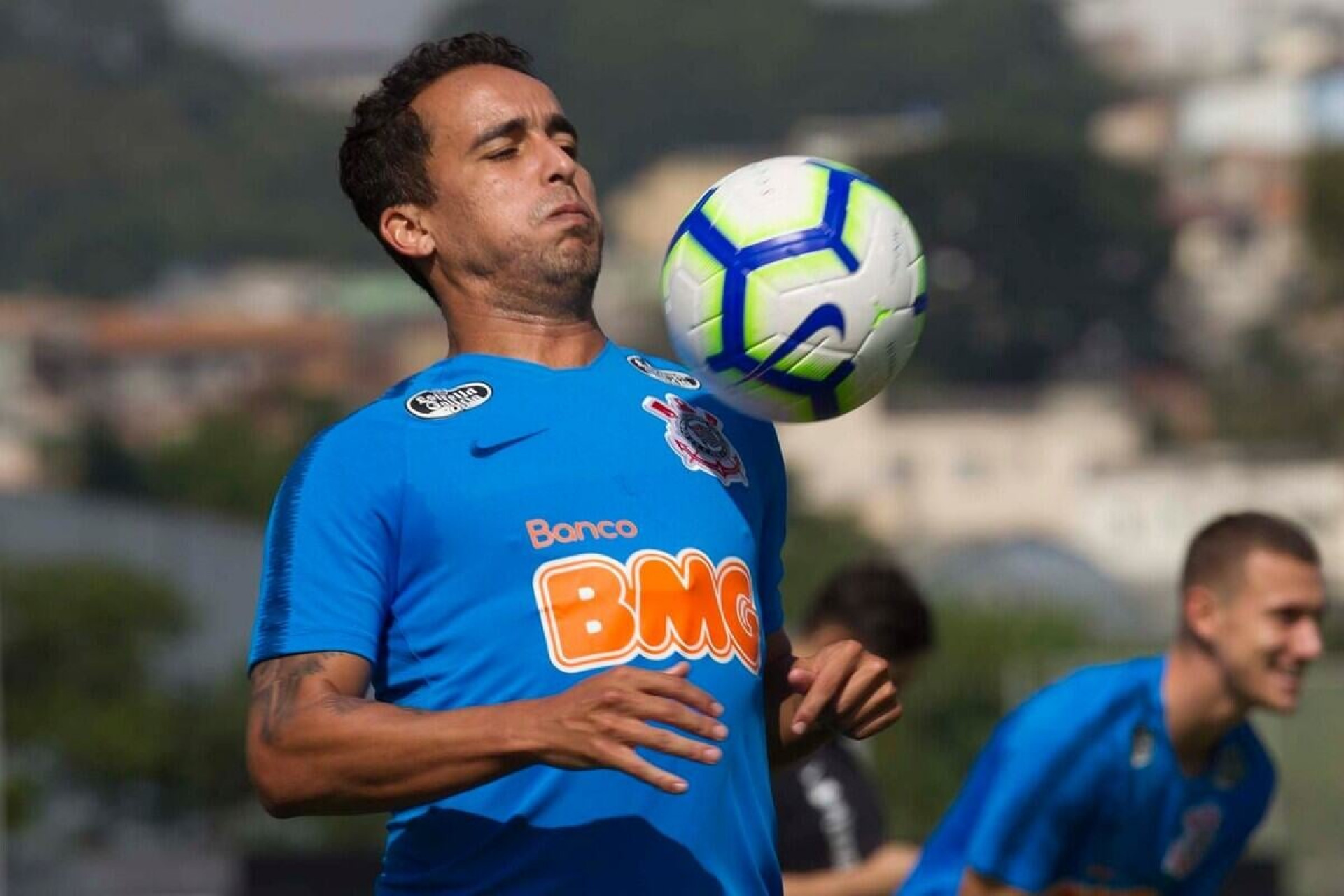 Jadson, ex-Corinthians, &eacute; detido sob acusa&ccedil;&atilde;o de agredir companheira