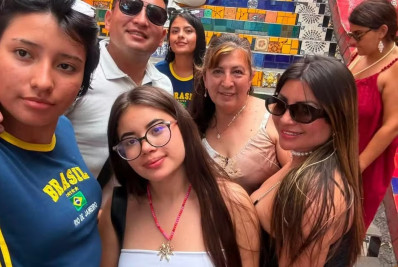 Família de turistas aguarda documento para volta à Colômbia com cinzas