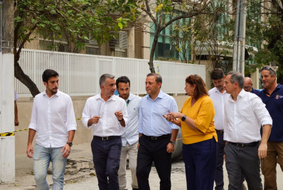 Prefeito Rodrigo Neves vistoria obras do emissário da Avenida Almirante Ary Parreiras