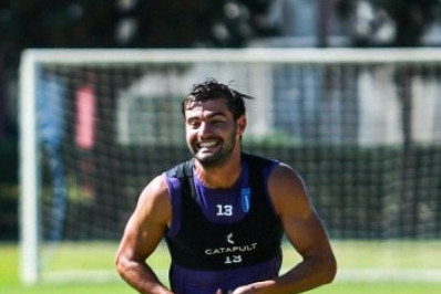 Vasco aguarda Sosa no Rio neste domingo para assinar contrato