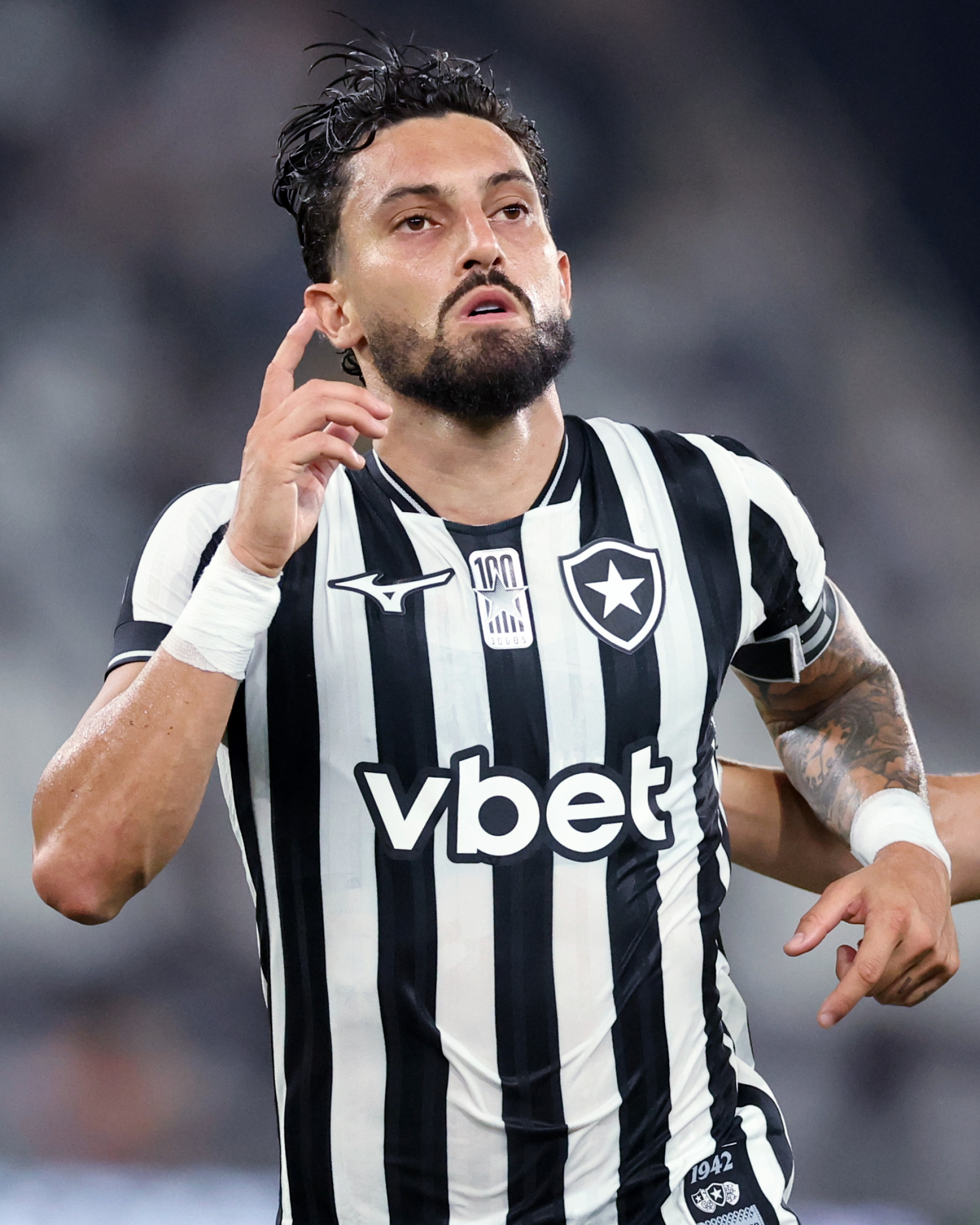 Alex Telles fez um gola&ccedil;o no empate entre Botafogo e Fluminense