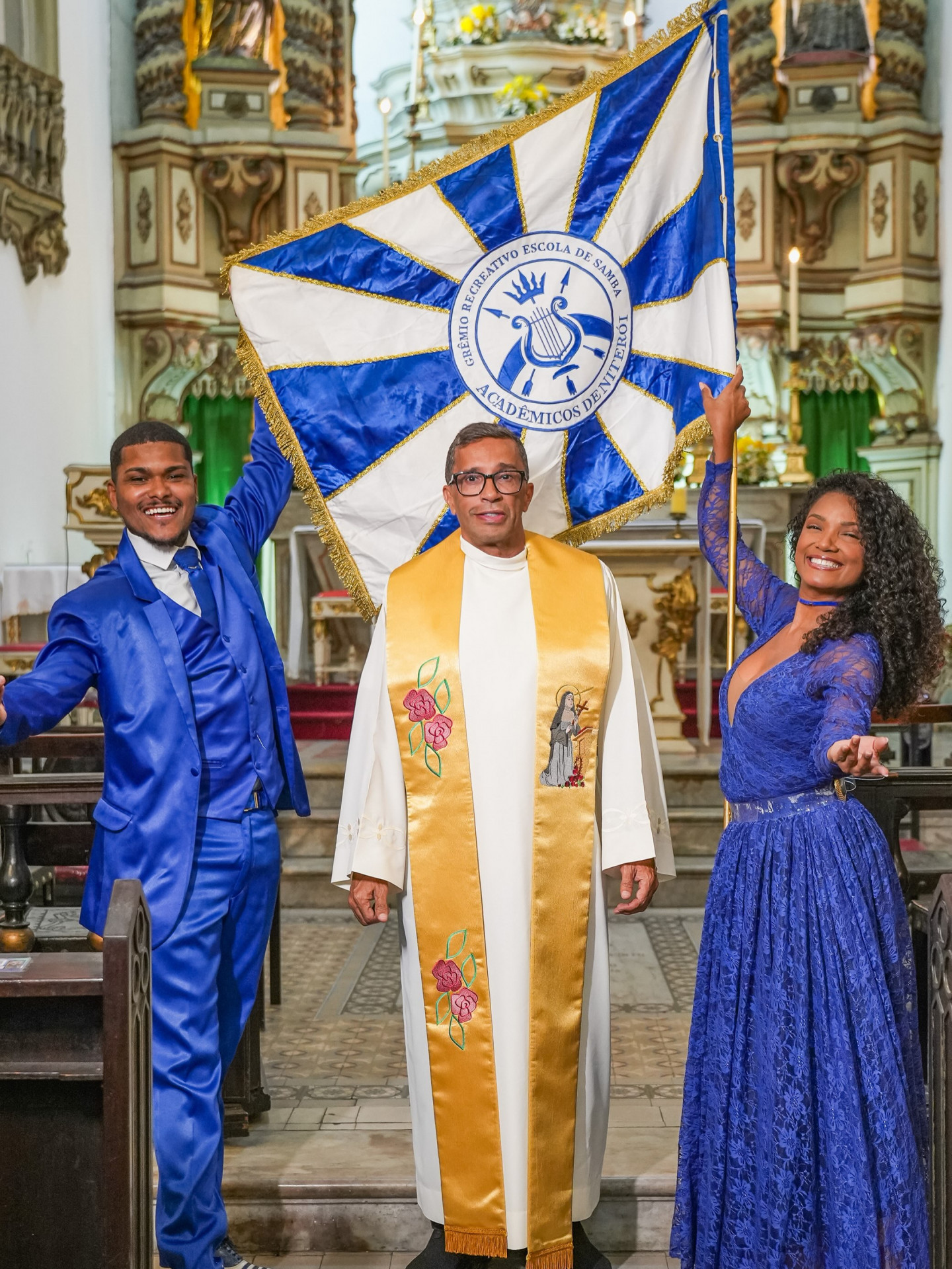 Acad&ecirc;micos de Niter&oacute;i far&aacute; homenagem para Santa Rita de C&aacute;ssia na avenida  - Reprodu&ccedil;&atilde;o/Instagram
