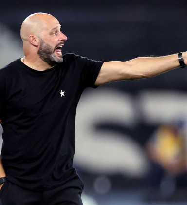 Botafogo anuncia a saída do técnico Franclim Carvalho; saiba mais