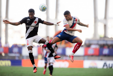 Em jogo de quatro gols anulados, Vasco empata com Bahia no Brasileirão