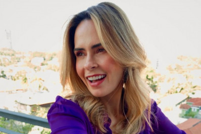 Ana Paula Renault publica fotos após polêmica e web aponta indireta